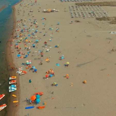 Buona Mobile Homes On Mare E Pineta アパート
